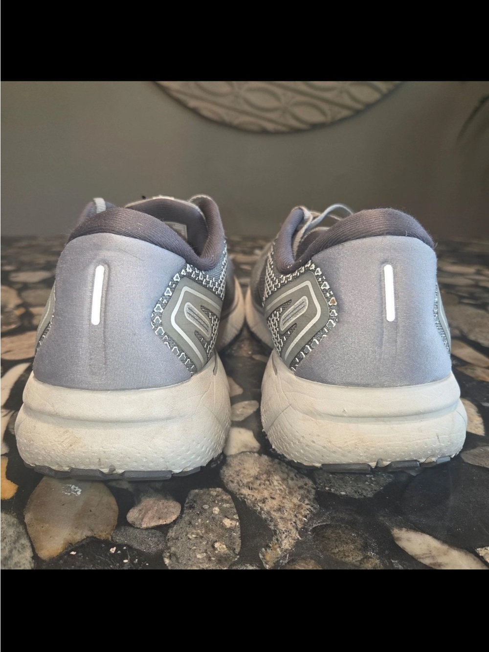 Brooks Ghost 14 Mens Running Shoes Gray Silver Sneakers Size 13 - Picture 3 of 8